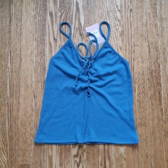 lace up front crop top - Picture 1 of 2